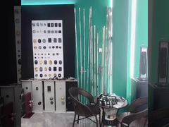 A Closer Look: Zinc And Aluminum Alloy Door Handle Lock Flat Open Door For House