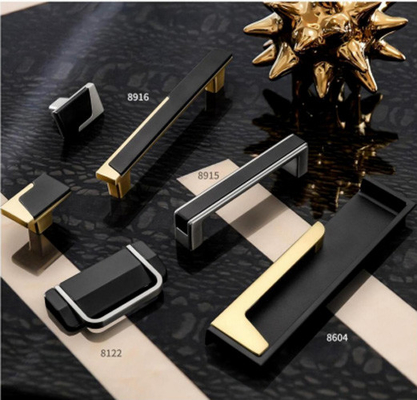 Various Thicknesses Stainless Steel Handle Set Processed with Zinc Alloy