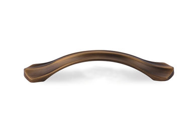 Bespoke Kitchen Cabinet Pull Handles 128mm Fashionable Style Elegant Outlook